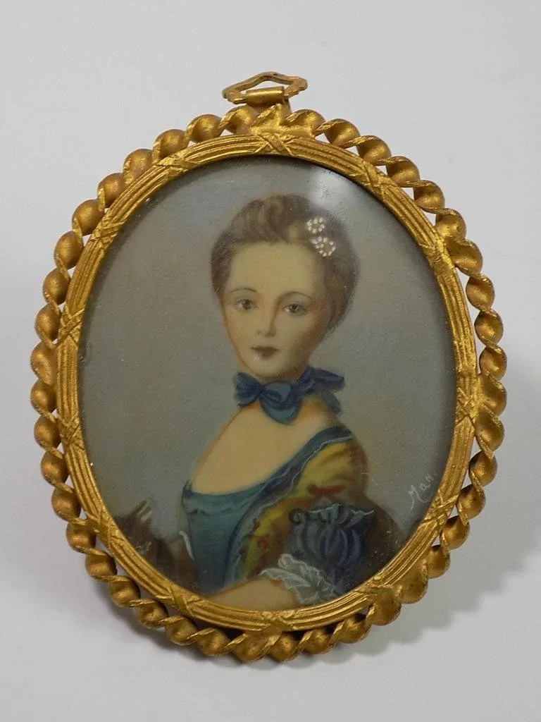Biedermeier Miniaturbild Dame Portrait Lupenmalerei Messingrahmen Floral 20.Jhd