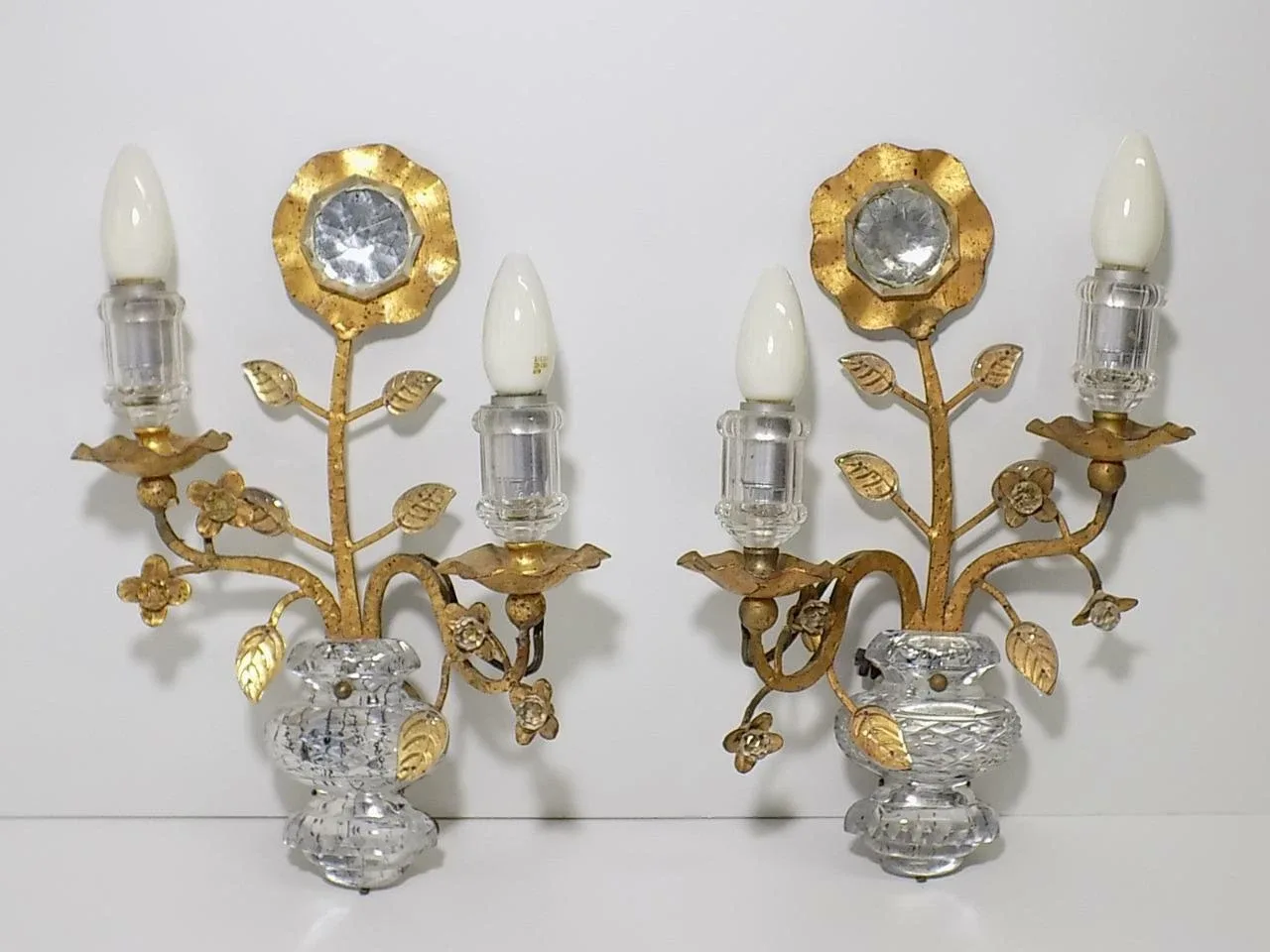 Vintage Set Wandlampen Maison Baguès Frankreich 1960 Kristall Metall vergoldet