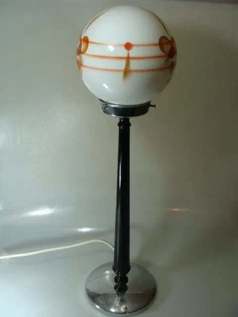 Art Deco Tischlampe France Chrom Holzfuß Schwarz Milchglasschirm Bauhaus 20.Jhd