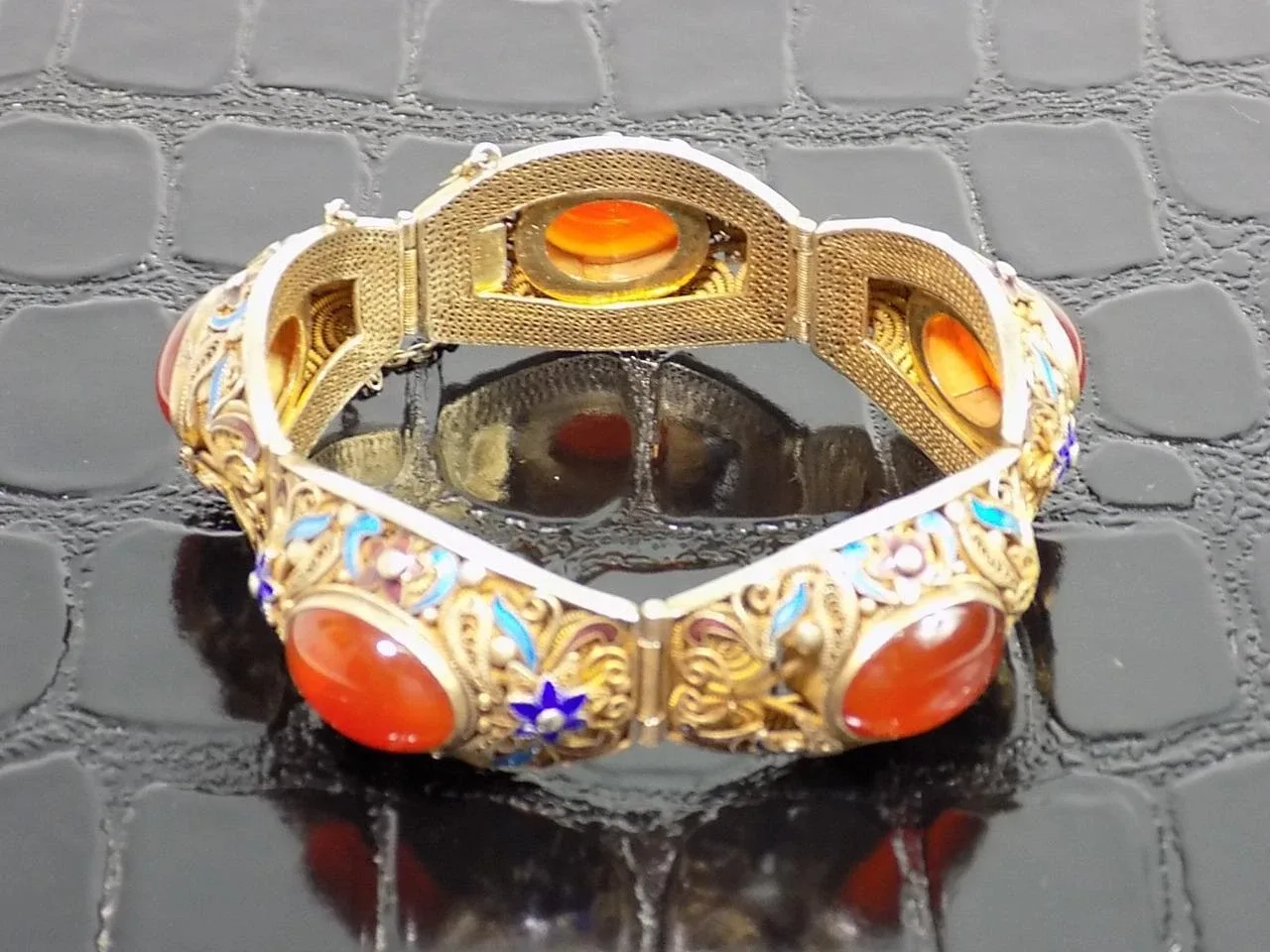 Chinesischer Export Emailliertes Armband Karneol Gold Silber Filigran um 1920