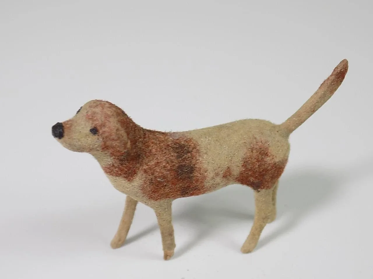 Weihnachtskrippe Rarität uralt Erzgebirge Jagdhund Tuchstaub Tierfigur Masse