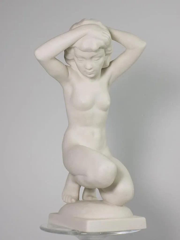 Hutschenreuther Figur Weiblicher Akt Nach dem Bade Karl Tutter Skulptur 20.Jhd