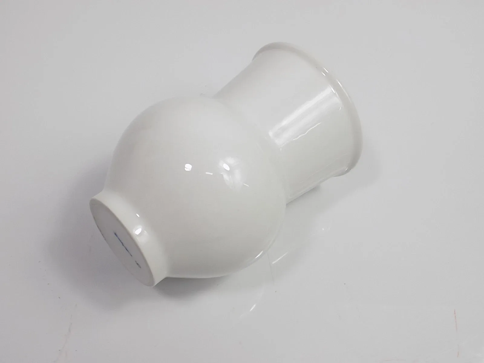 Kleine Porzellan Vase KPM Berlin Halle 00 Fidibus weiß Bauhaus Design