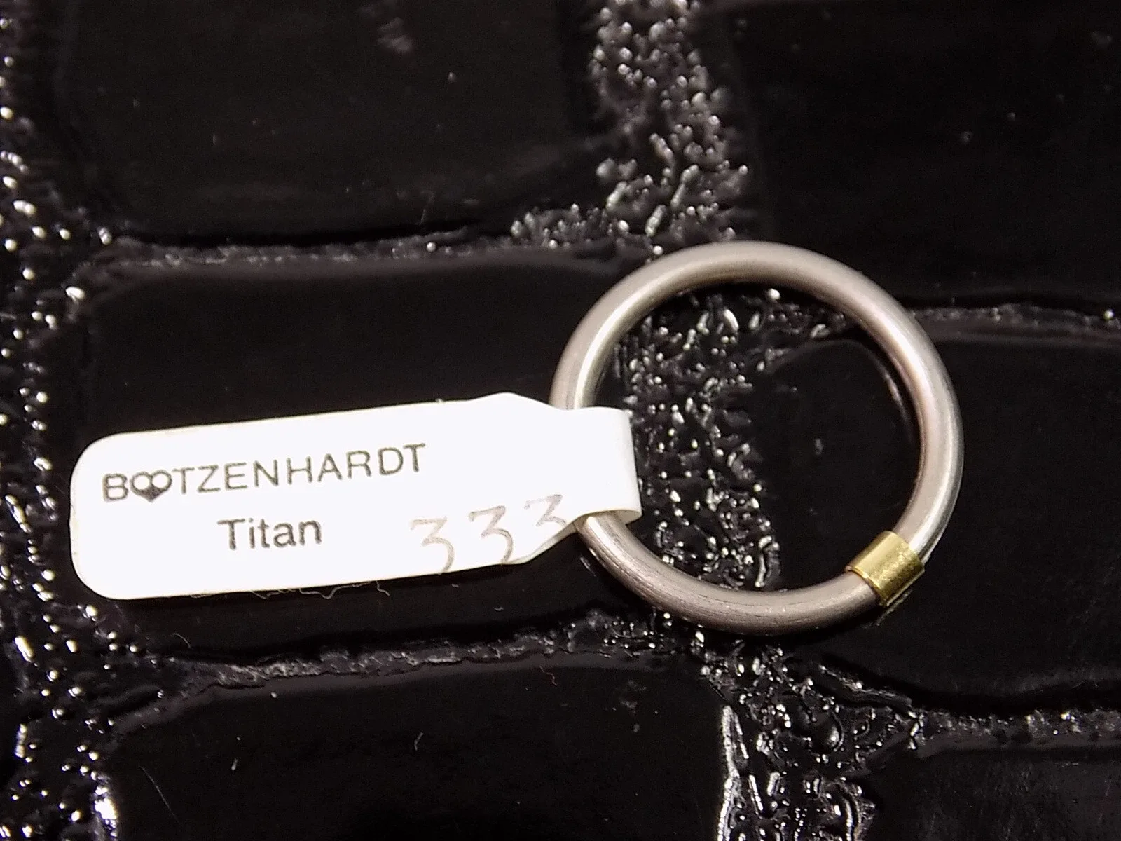 Eleganter Damenring Bootzenhardt Titan Gold 333er größe 48 Designschmuck