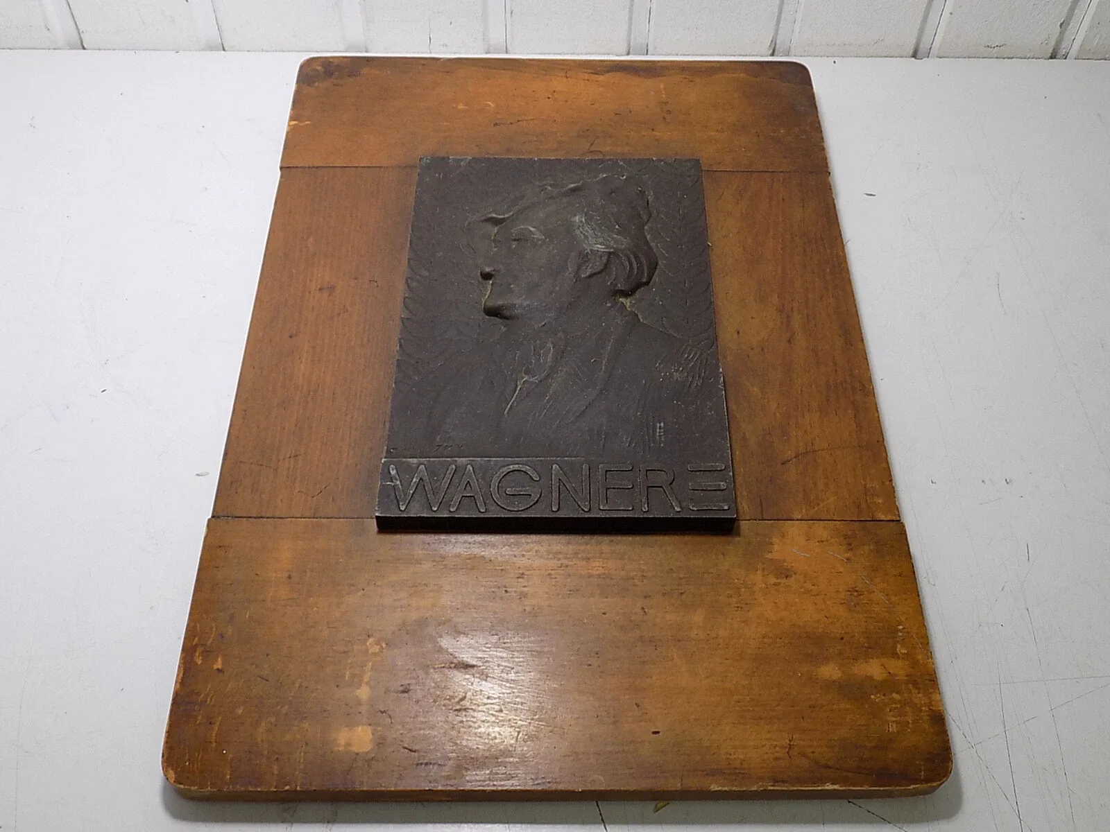 Rare Sandor BÁNSZKY 1888-1918 Richard Wagner Plakette Metall Relief Holzplatte