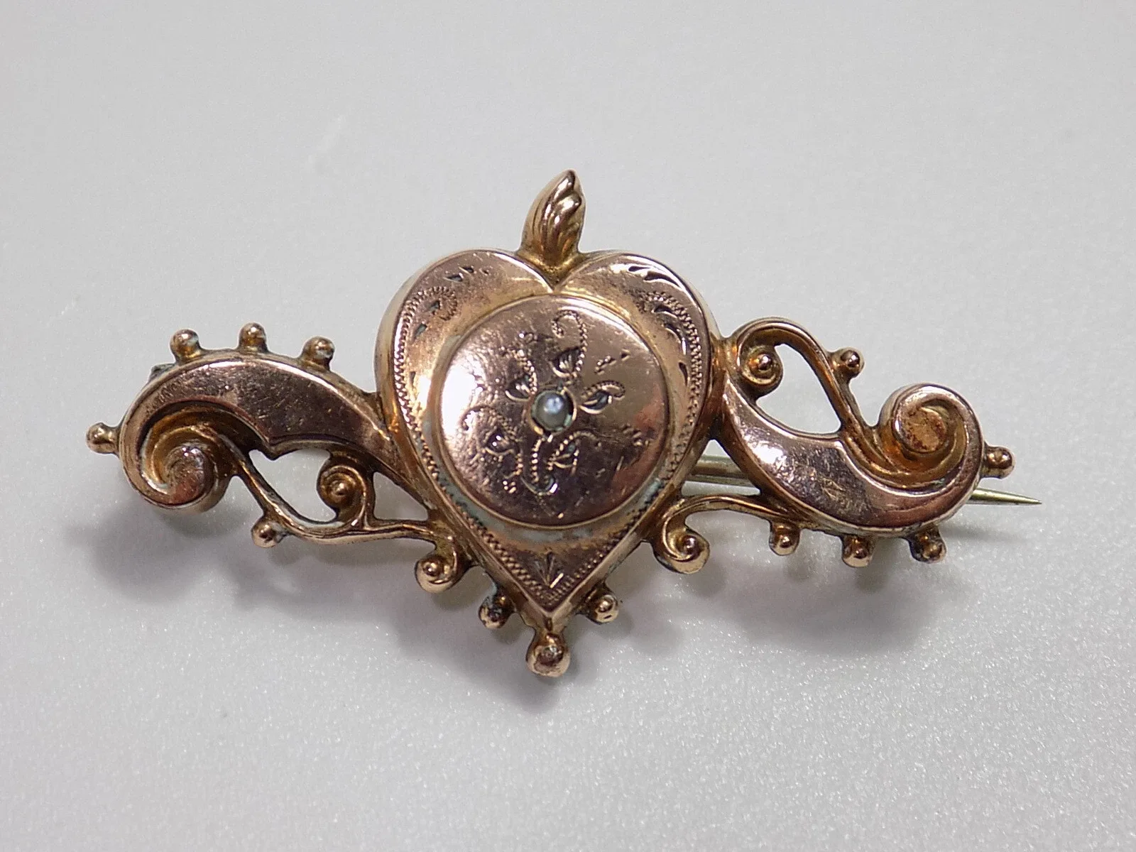 Vintage Jugendstil Charm Damen Brosche Vergoldet Floral verziert Saatperle