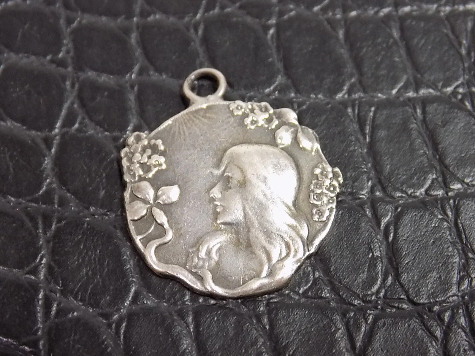 Jugendstil kleiner Charm Anhänger 800er Silber Dame Floral Unisex 20.JHD