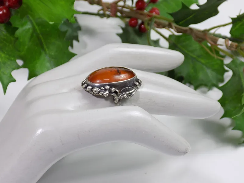 Jugendstil Damenring Bernstein Silber Punzen Florale verziert Einschlüsse