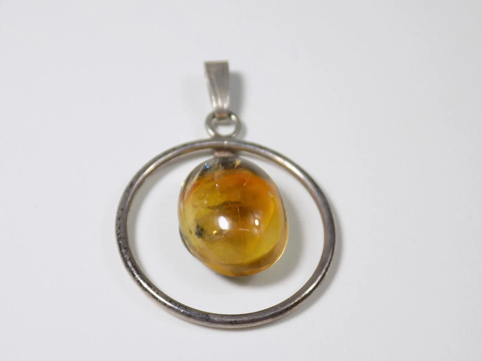 Vintage Antiker Anhänger mit Bernstein 835er Silber Antikschmuck