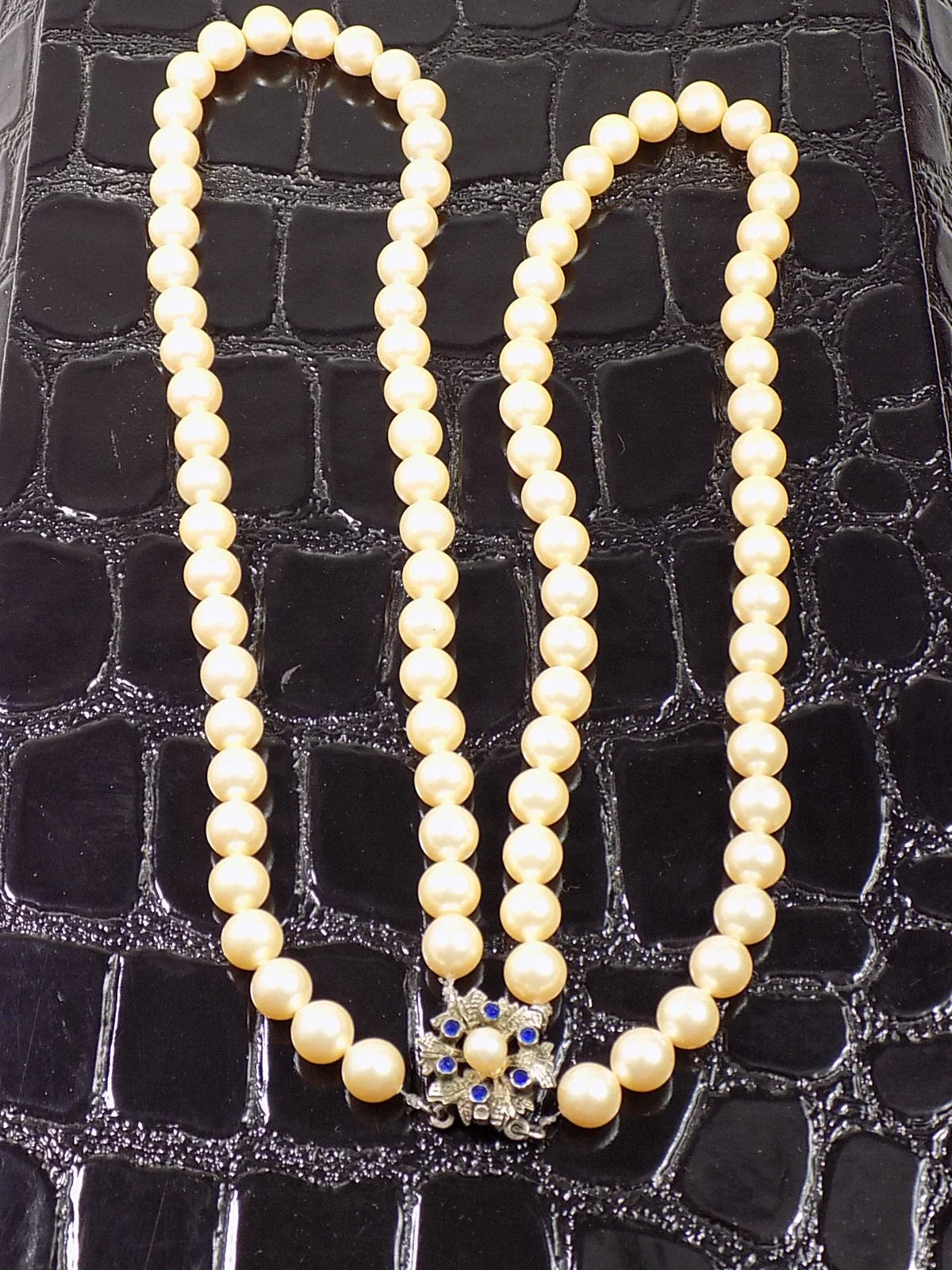 Edles Damen Collier Perlenkette 900er Silber Schließe 6 Blaue Saphire