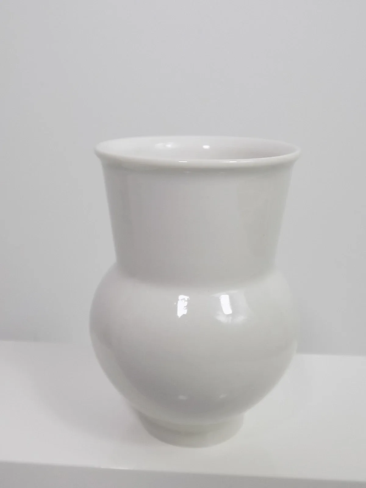Porzellan Vase KPM Berlin Halle 00 Fidibus weiß Bauhaus Design